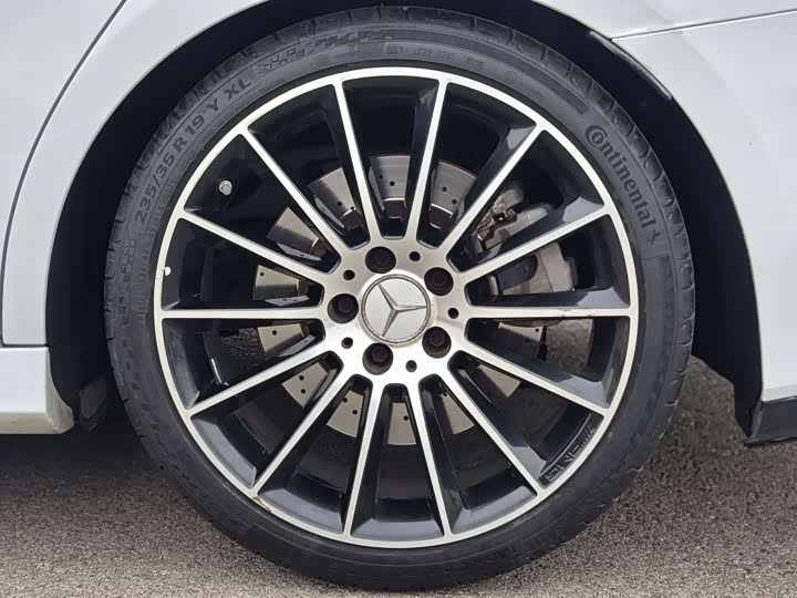 Фото 8 - Mercedes-Benz A-Class AMG