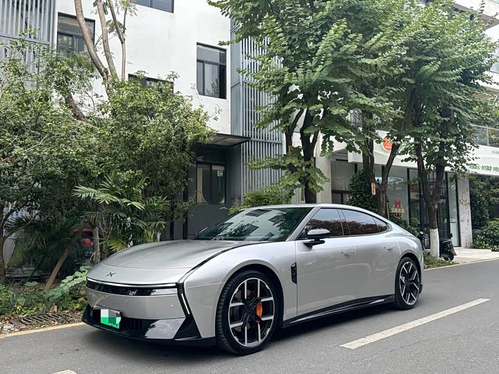 Фото 1 - XPeng P7