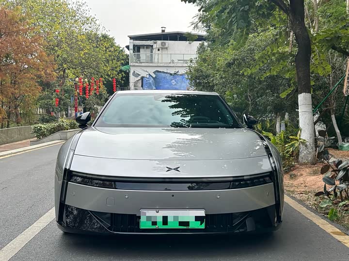 Фото 2 - XPeng P7