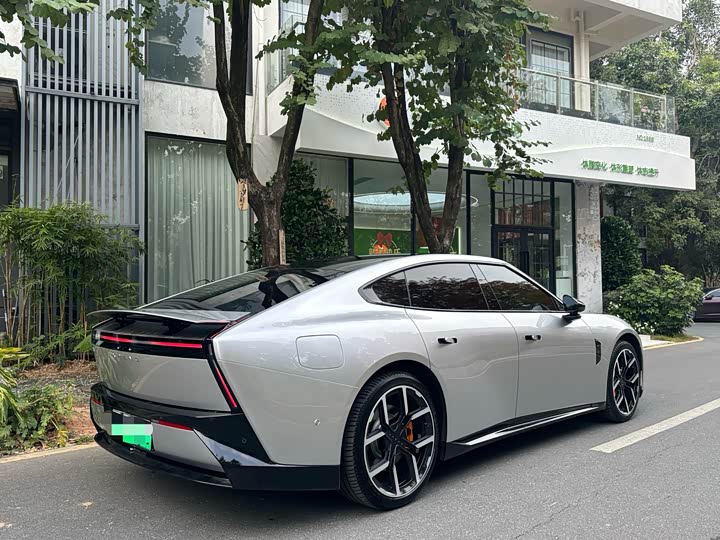 Фото 4 - XPeng P7