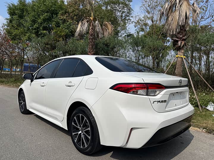 Фото 6 - Toyota Levin