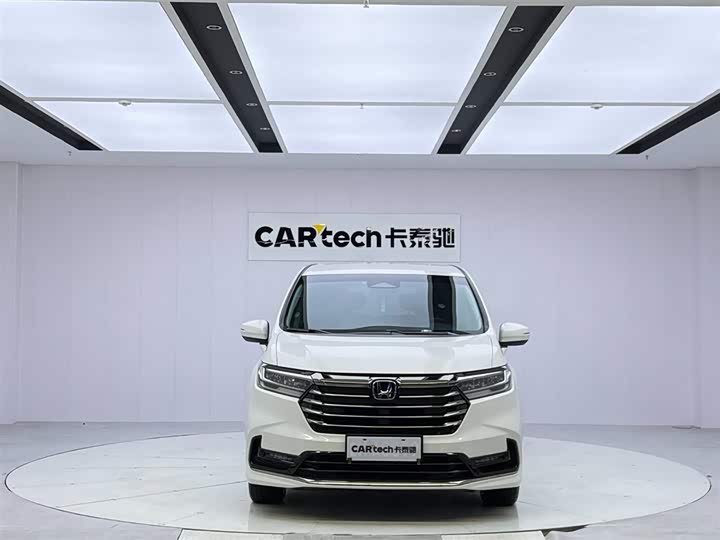 Фото 8 - Honda Odyssey