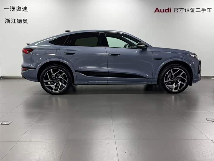 Фото 3 - Audi Q6L e-tron