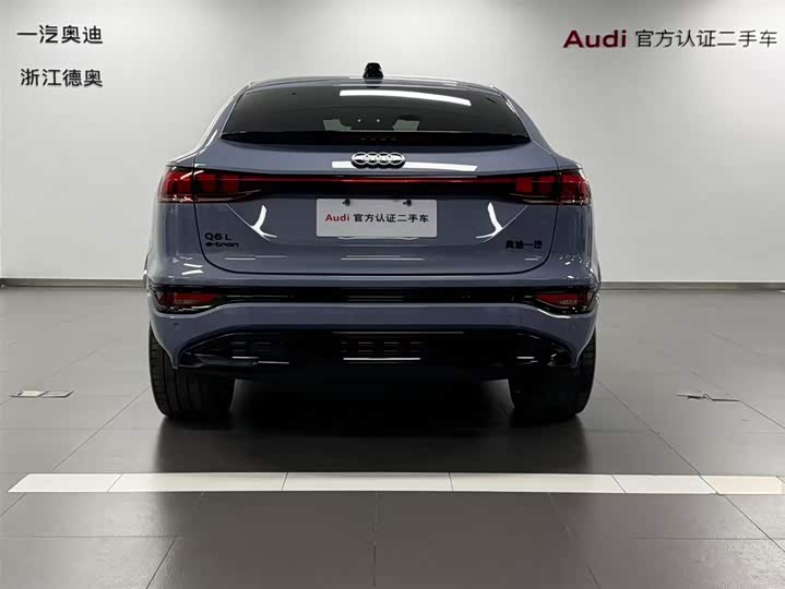 Фото 5 - Audi Q6L e-tron