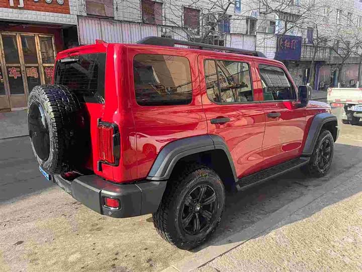 Фото 3 - Tank 300