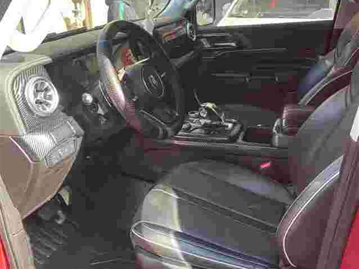 Фото 4 - Tank 300