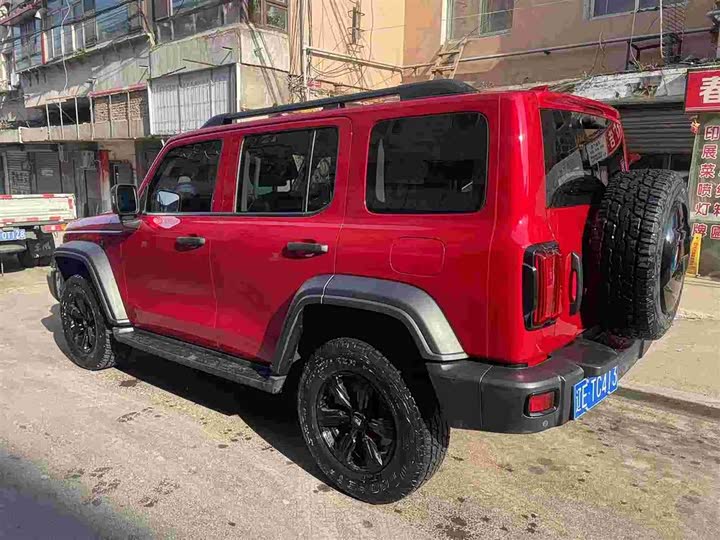 Фото 6 - Tank 300