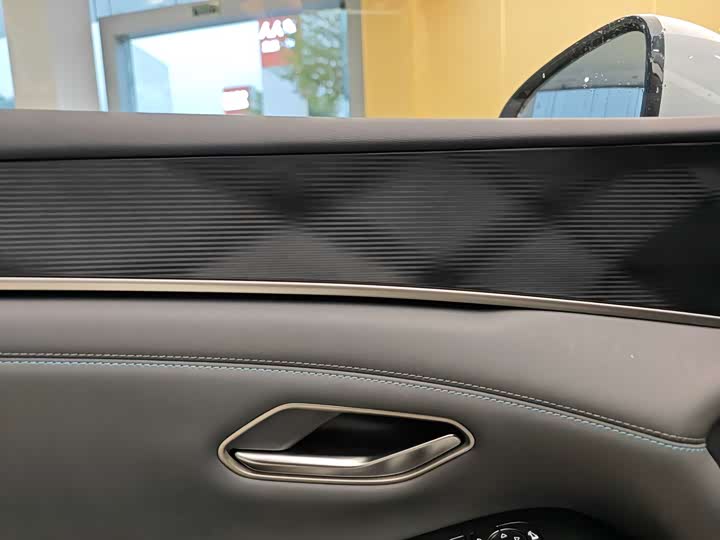 Фото 8 - BYD Qin L