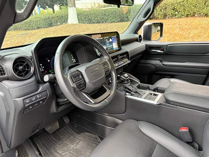 Фото 7 - Toyota Prado