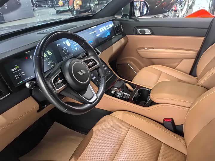 Фото 8 - LiXiang One