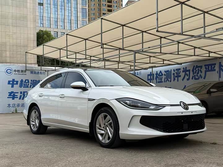 Фото 3 - Volkswagen Lamando L