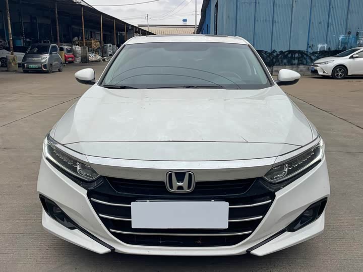Фото 2 - Honda Accord