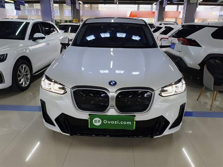 Фото 3 - BMW iX3