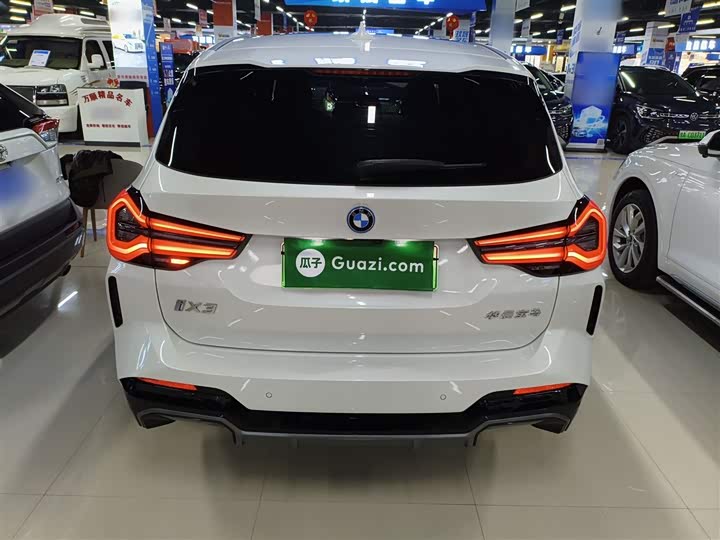 Фото 6 - BMW iX3