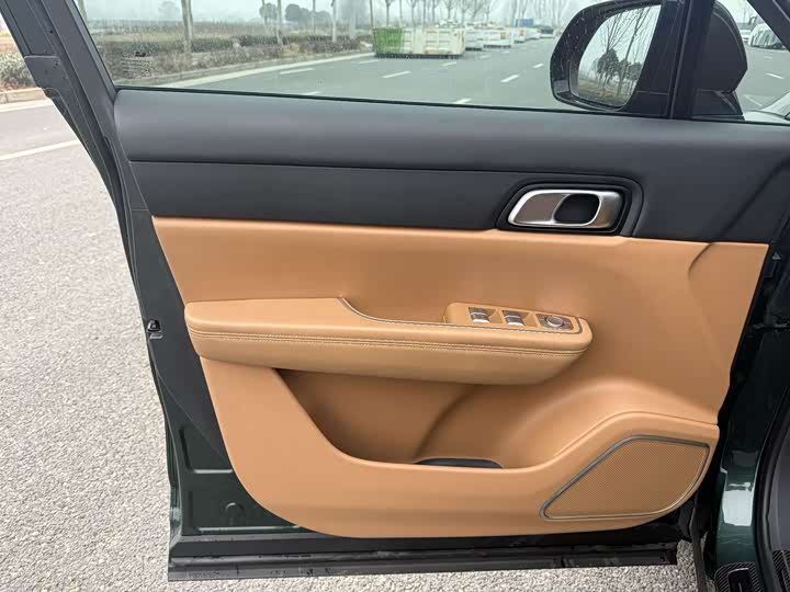 Фото 7 - LiXiang One