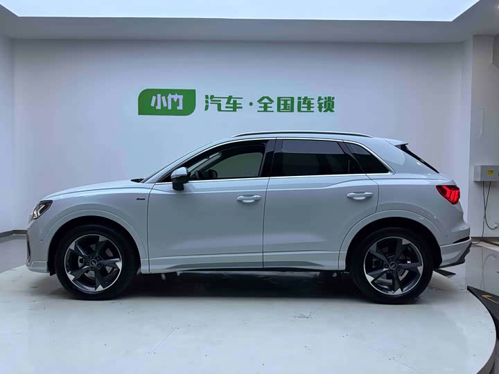 Фото 7 - Audi Q3