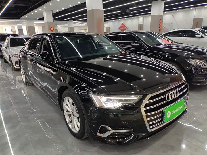 Фото 4 - Audi A6L