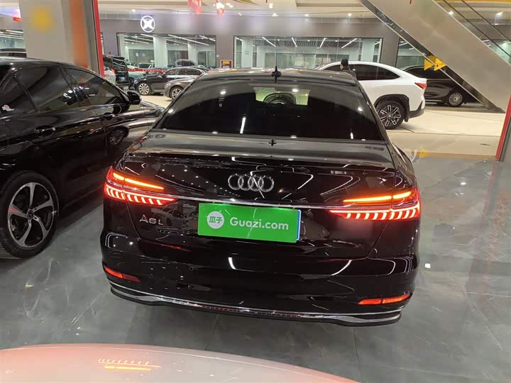 Фото 6 - Audi A6L