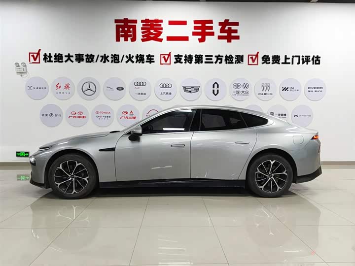 Фото 4 - XPeng P7