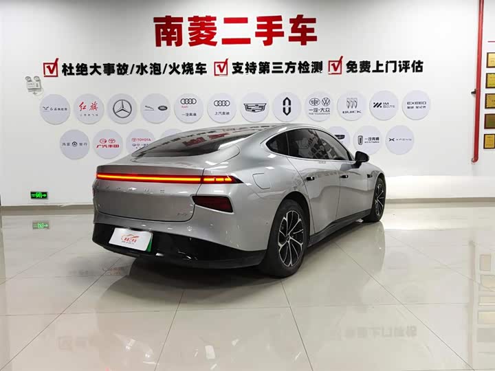 Фото 7 - XPeng P7