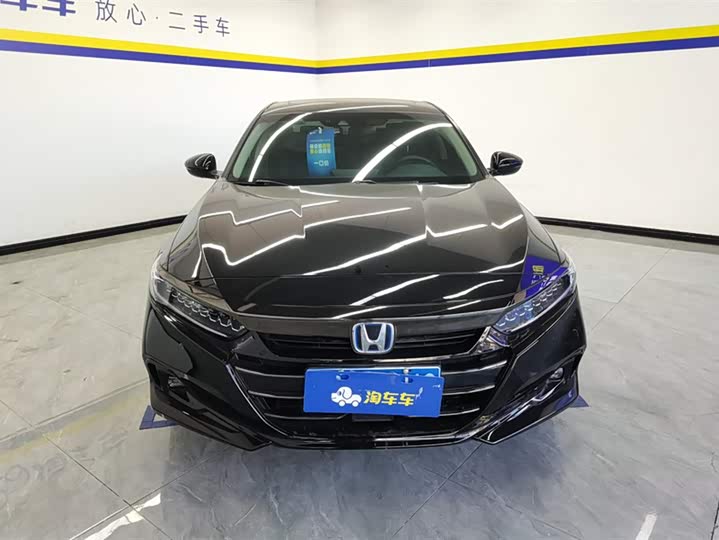 Фото 2 - Honda Accord
