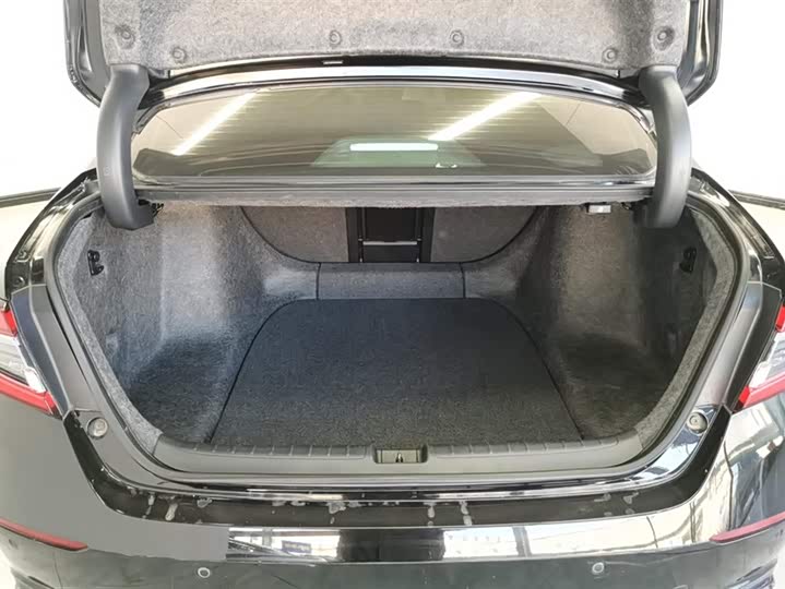 Фото 4 - Honda Accord