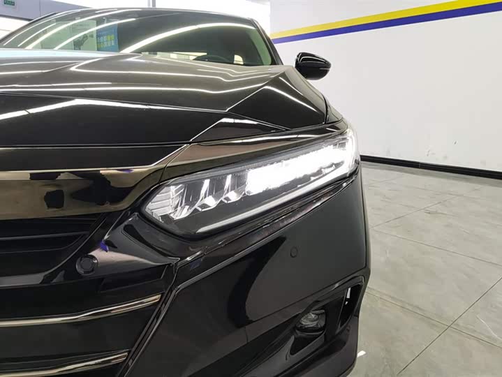 Фото 5 - Honda Accord