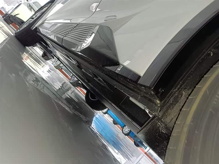 Фото 6 - Toyota bZ5