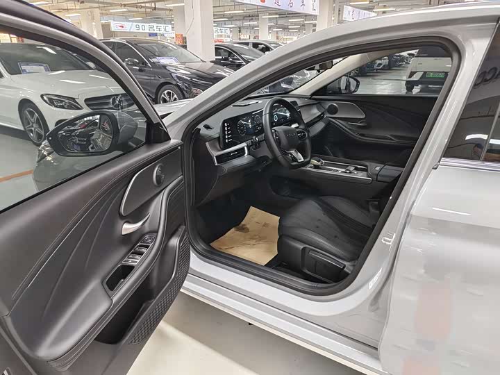 Фото 8 - Chery Fulwin A8