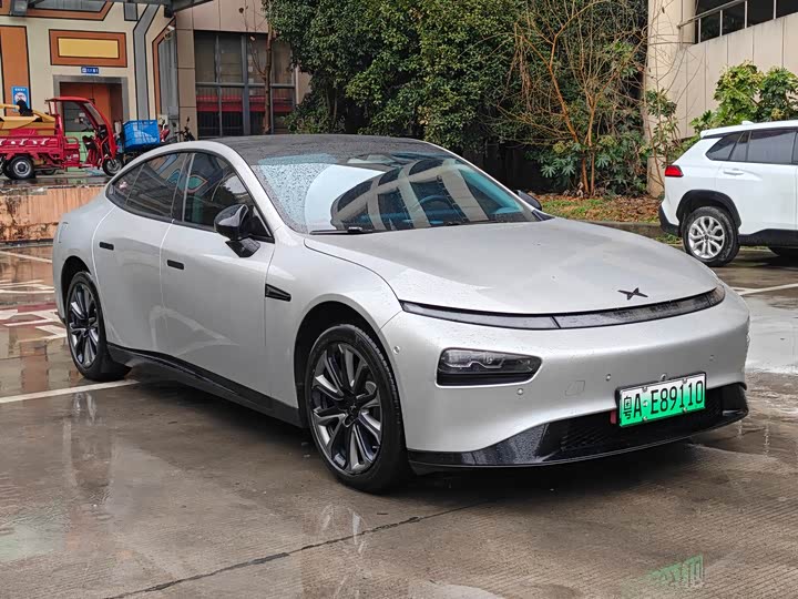Фото 3 - XPeng P7