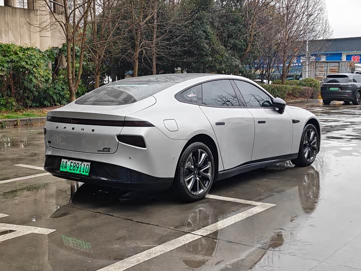 Фото 5 - XPeng P7