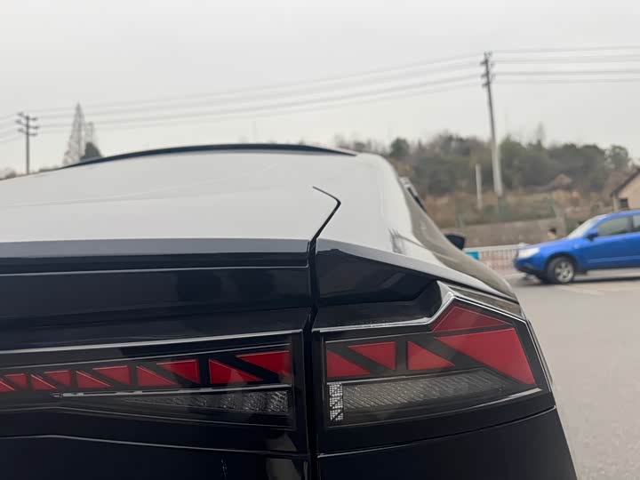 Фото 6 - Changan UNI-V