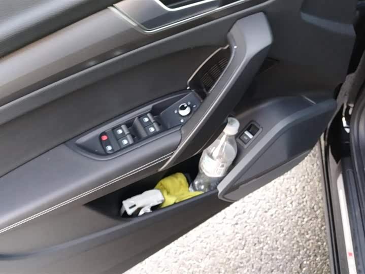 Фото 7 - Audi Q5L