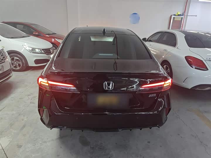 Фото 6 - Honda Inspire