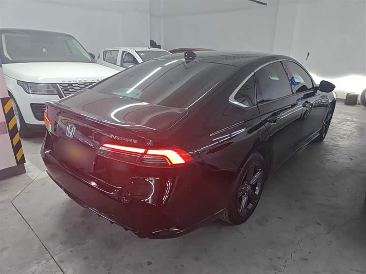 Фото 7 - Honda Inspire