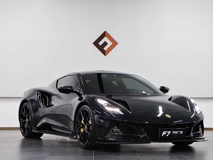 Фото 3 - Lotus Emira