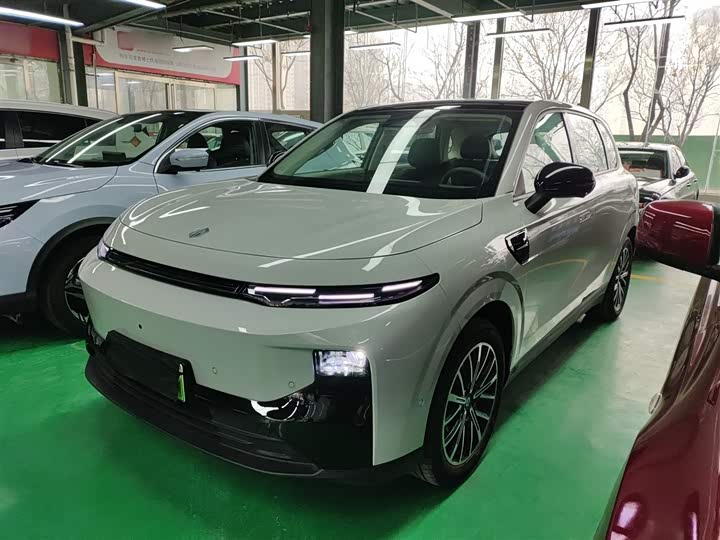 Фото 1 - Leapmotor B10