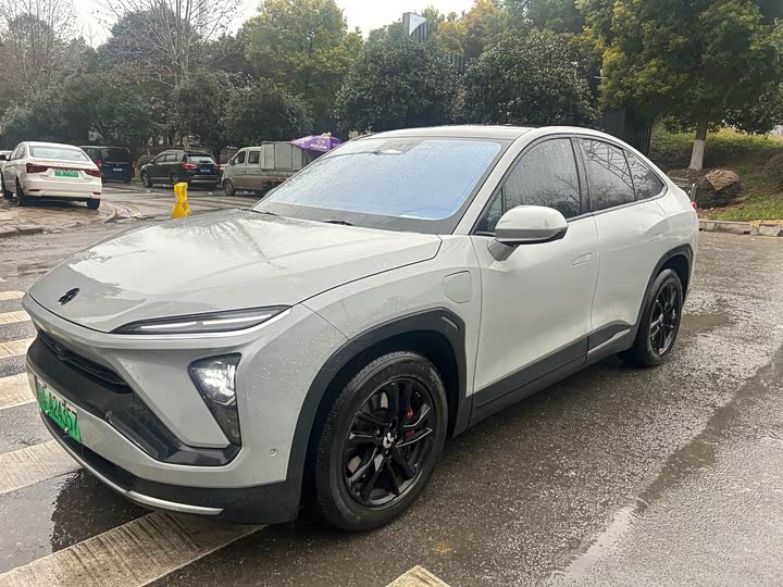 Фото 1 - Nio EC6