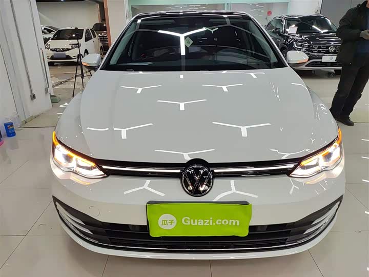 Фото 3 - Volkswagen Golf