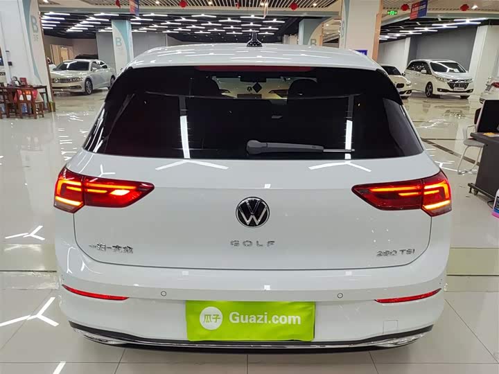 Фото 6 - Volkswagen Golf