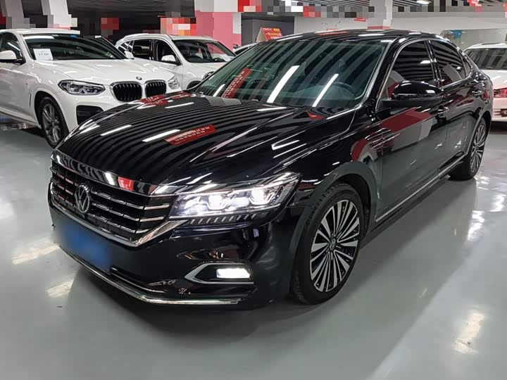 Фото 2 - Volkswagen Passat