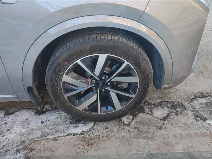 Фото 6 - LiXiang L8