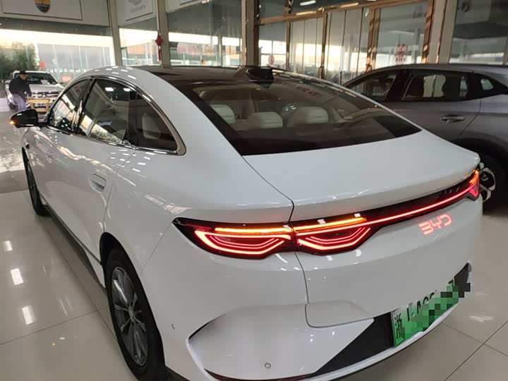 Фото 5 - BYD Qin L