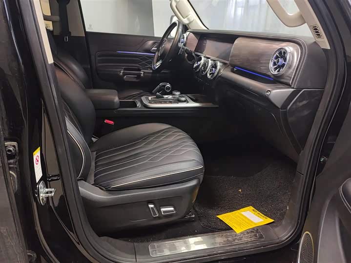 Фото 8 - Tank 300