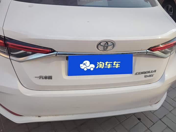 Фото 4 - Toyota Corolla