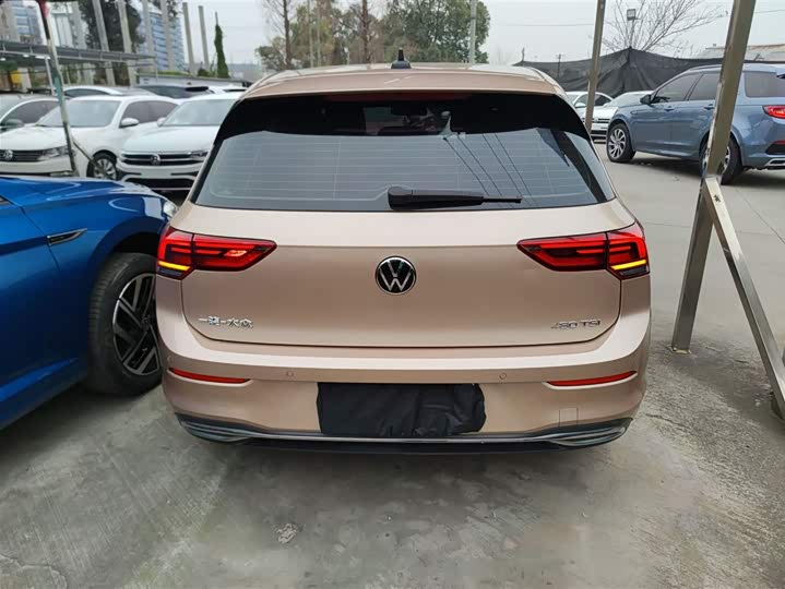 Фото 6 - Volkswagen Golf