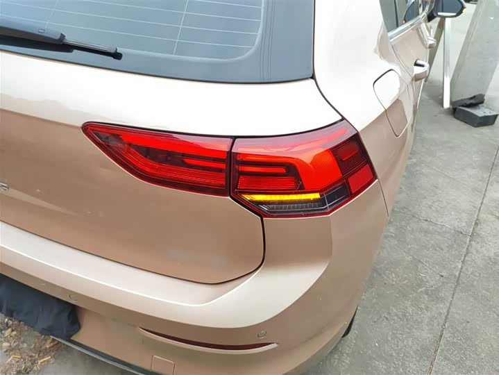 Фото 8 - Volkswagen Golf