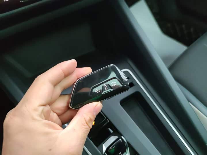 Фото 9 - Volkswagen Golf