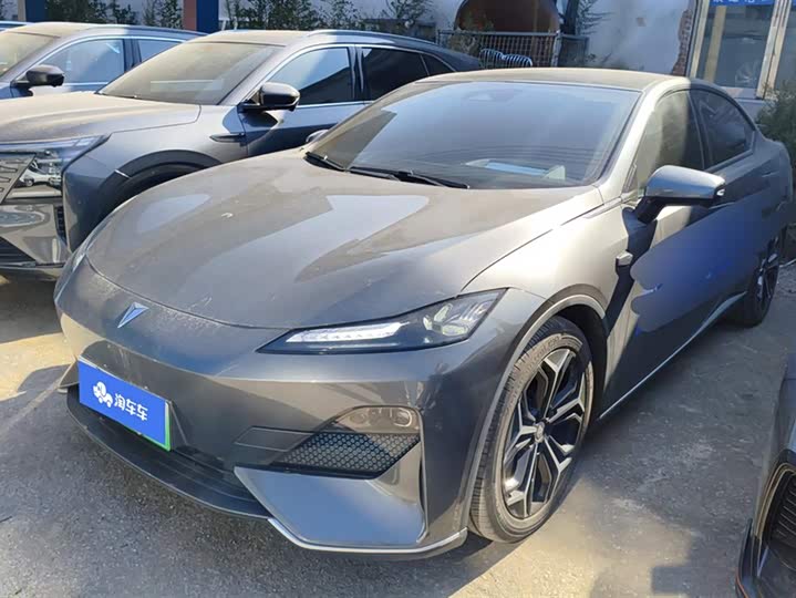 Фото 1 - Changan Deepal SL03