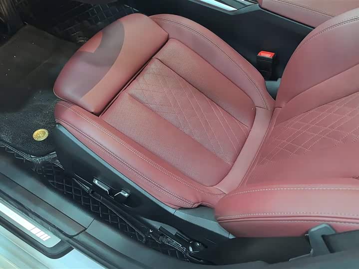 Фото 9 - BMW 3 Series